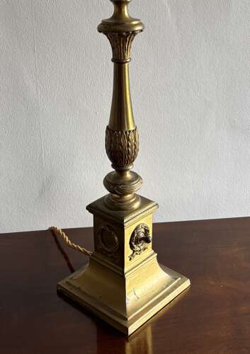 An Edwardian table lamp.