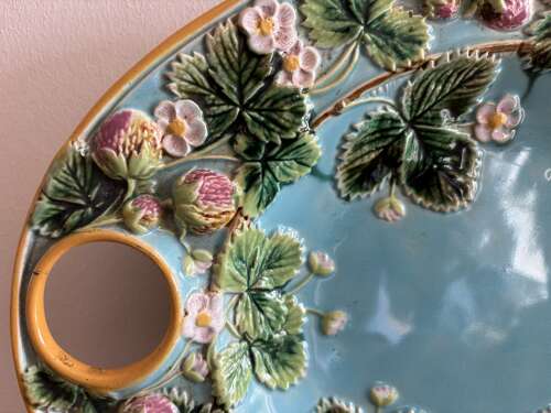 A Majolica Strawberry Dish