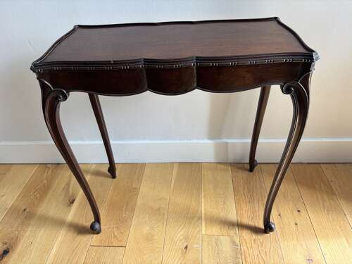 A Georgian Mahogany Occasional Table